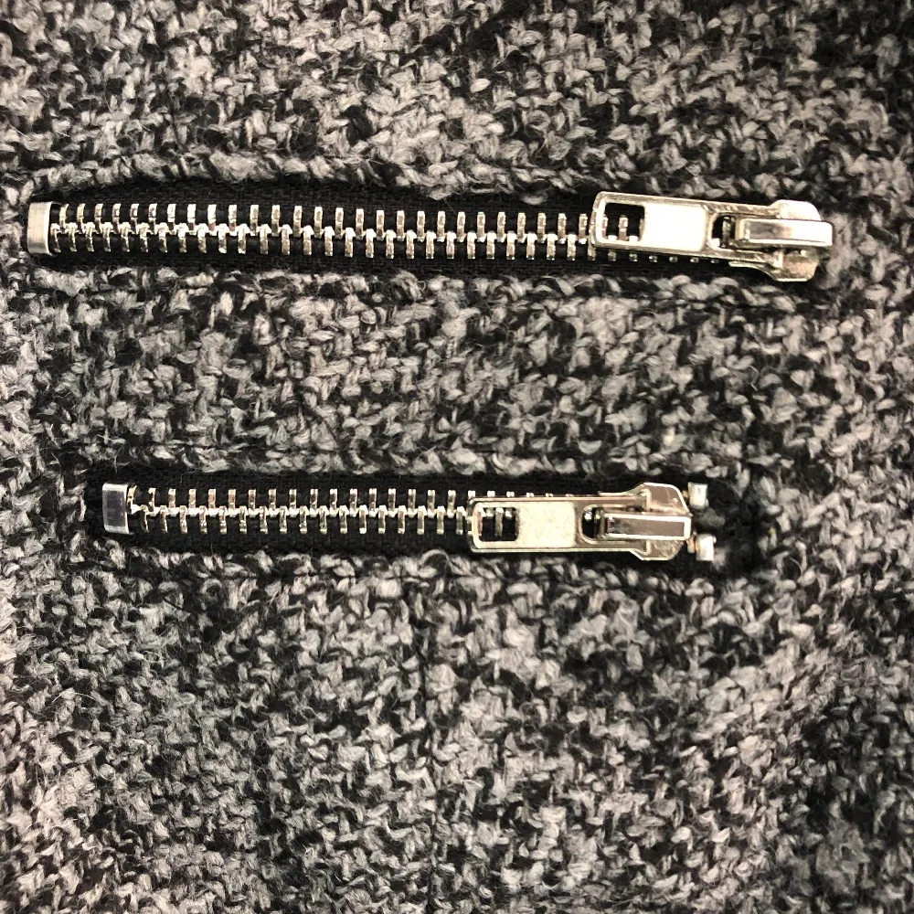 477496 (1)