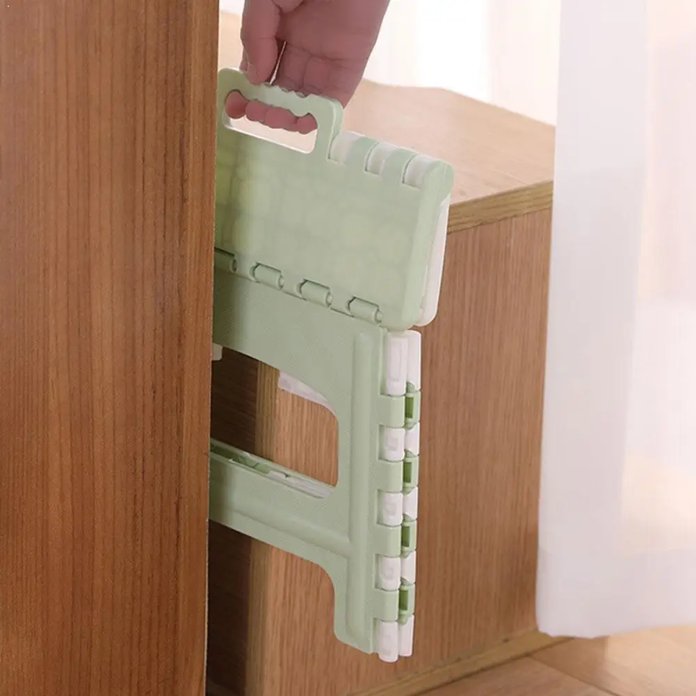 

Plastic bathroom folding small bench children adult stool portable wholesale fishing outdoor stool folding small chair G2O3