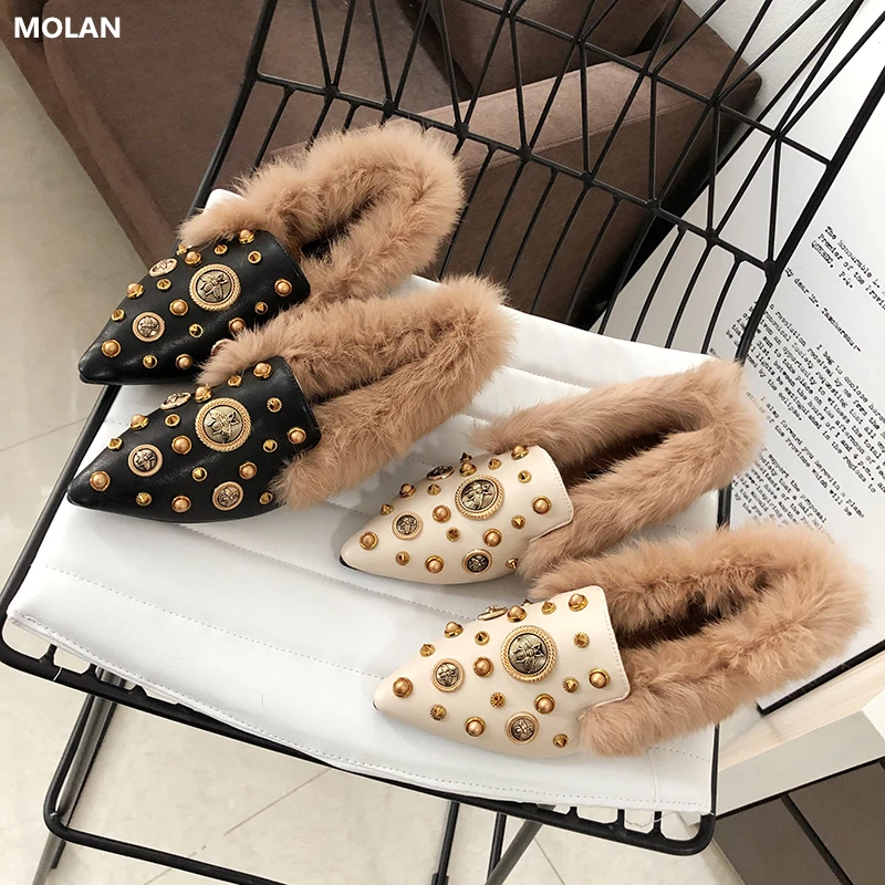 

MOLAN Brand Designers 2019 Winter New Luxury Rivet Soft Warm Real Hair Bee Pumps Leather Shoes Women Slip On Fur Loafers Casual