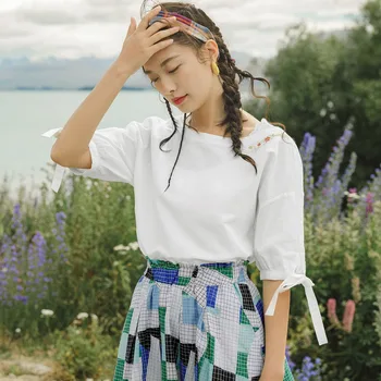 

INMAN 2020 Summer New Arrival Splicing Lace Collar Embroidered Lace-up Cotton and Linen Loose Medium Sleeve Blouse