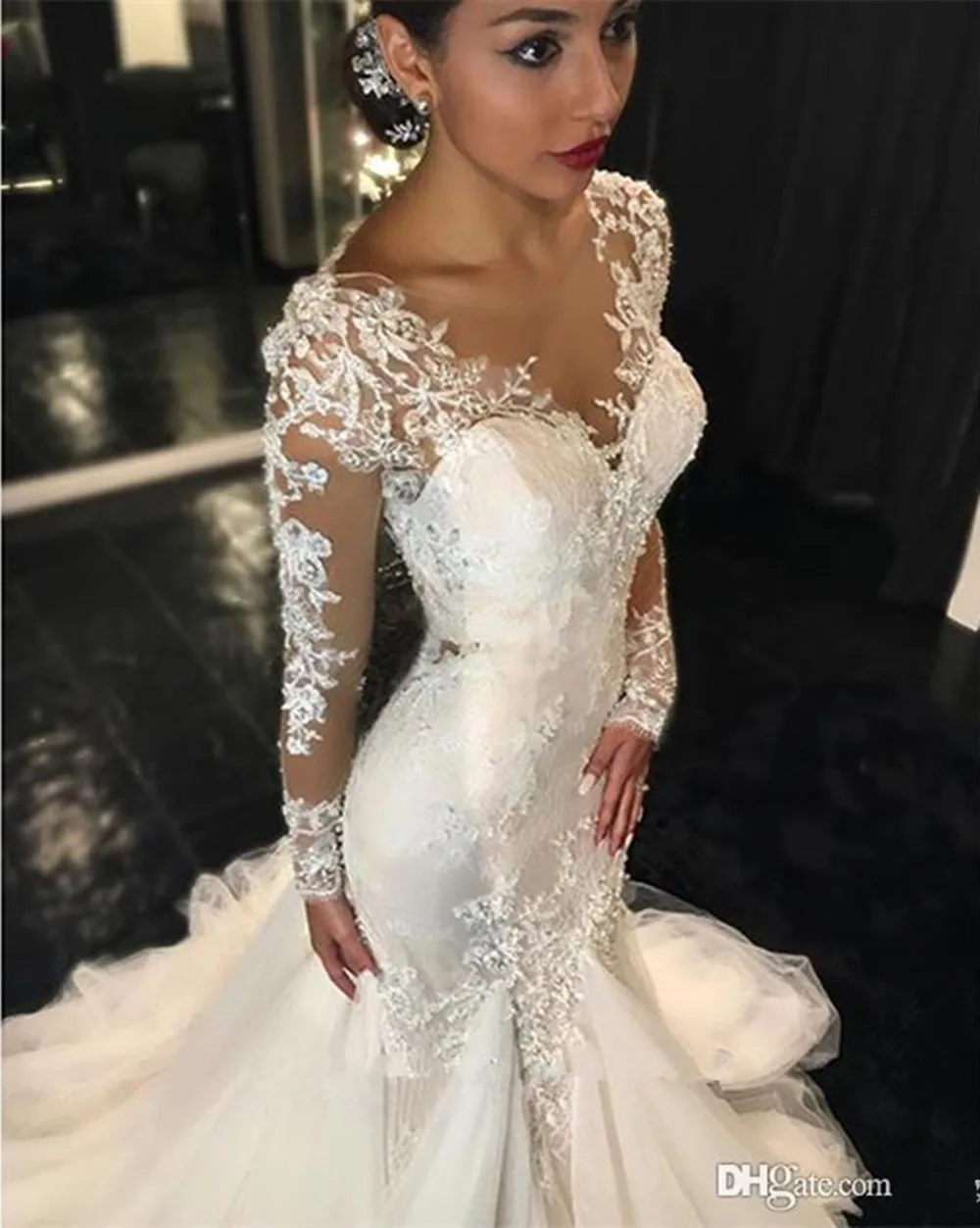 berta-country-mermaid-wedding-dresses-2019-sheer-long-lace-appliques-sleeves-trumpet-see-through-back-vintage-vestidos-de-novia-wedding-gown (1)