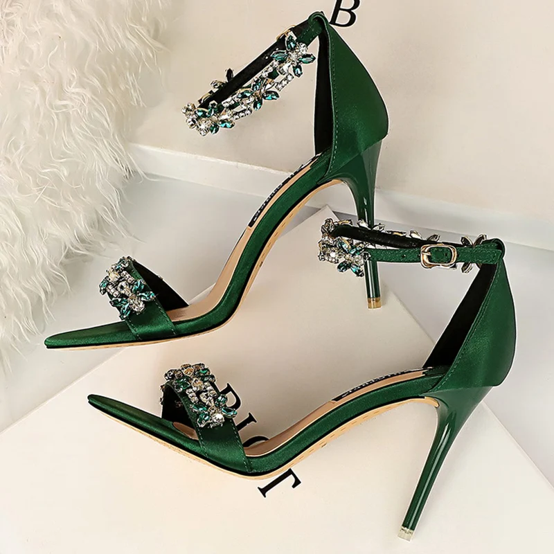 Women's High Heel Wedding Sandals Satin Ankle Strap Peep Toe Back Zipper Sandals Rhinestones Prom Party Wedding Court Shoes,Black,3 UK