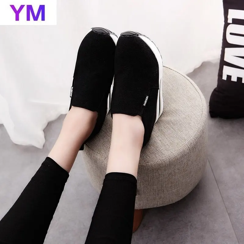 Hot Lady SlipOn Solid Black Flock Wedges Casual Women Sneakers Leisure Platform Shoes Breathable Height Increasing Shoes 2020