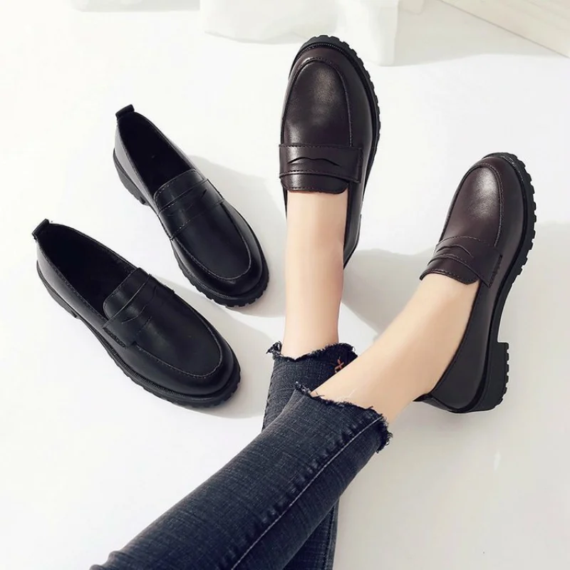 

Freeshipping 2019 Spring And Autumn Square Toe Single Shallow Mouth Soft Bottom Comfortable Beanie Flat Woman Shoes Basic