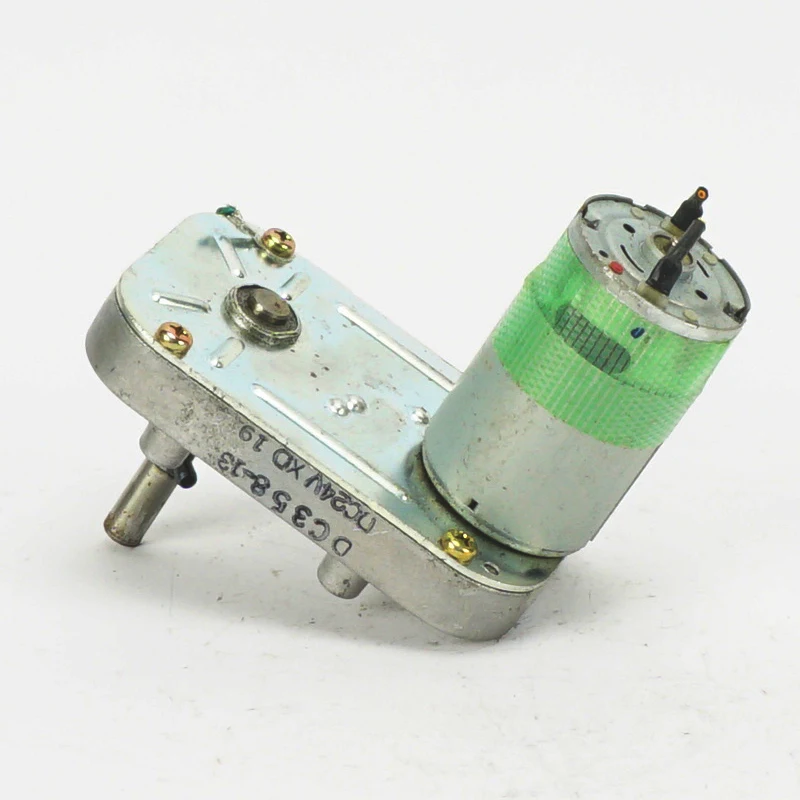 

Old 12V 24V Wind Manual Generator Emergency Safety Power Supply DC Reduction Motor