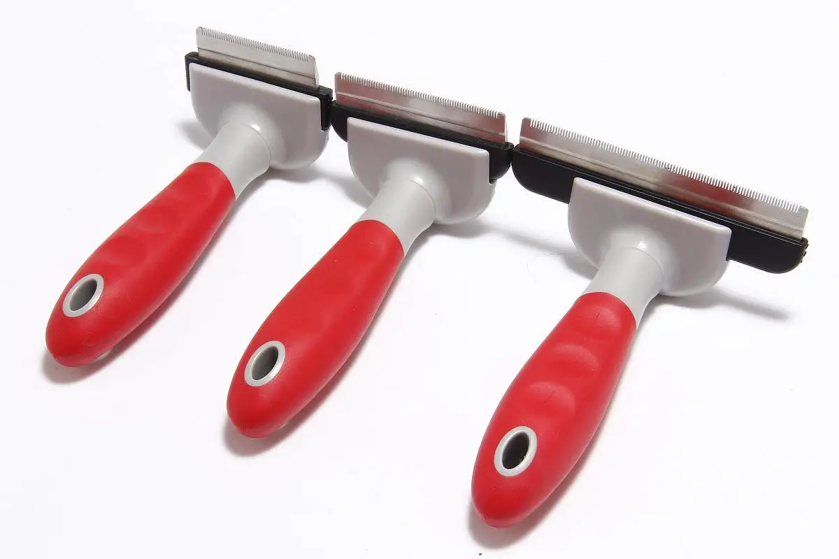 Pet hair removal comb (54). jpg