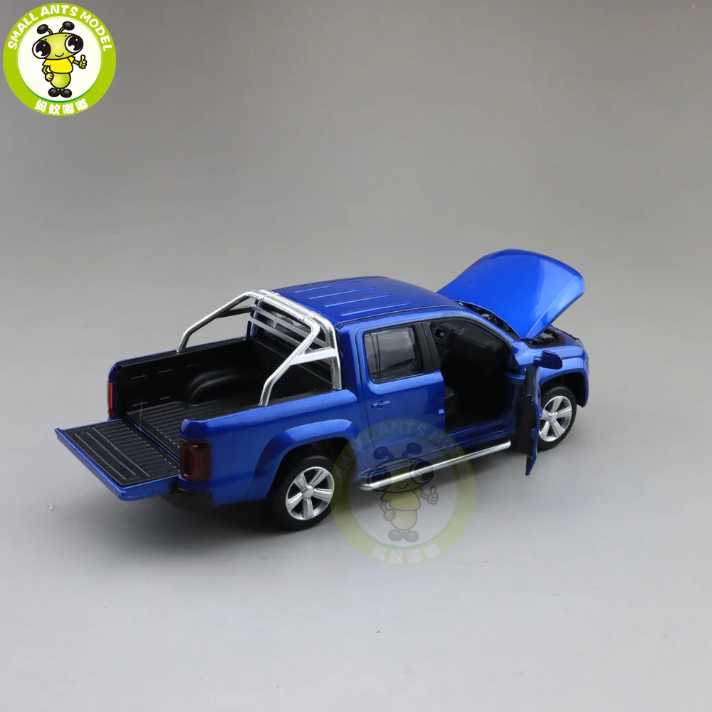 1/30 Caipo AMAROK пикап литая модель автомобиля игрушки для детей оттягивающийся музыкальный светильник подарки для мальчиков девочек