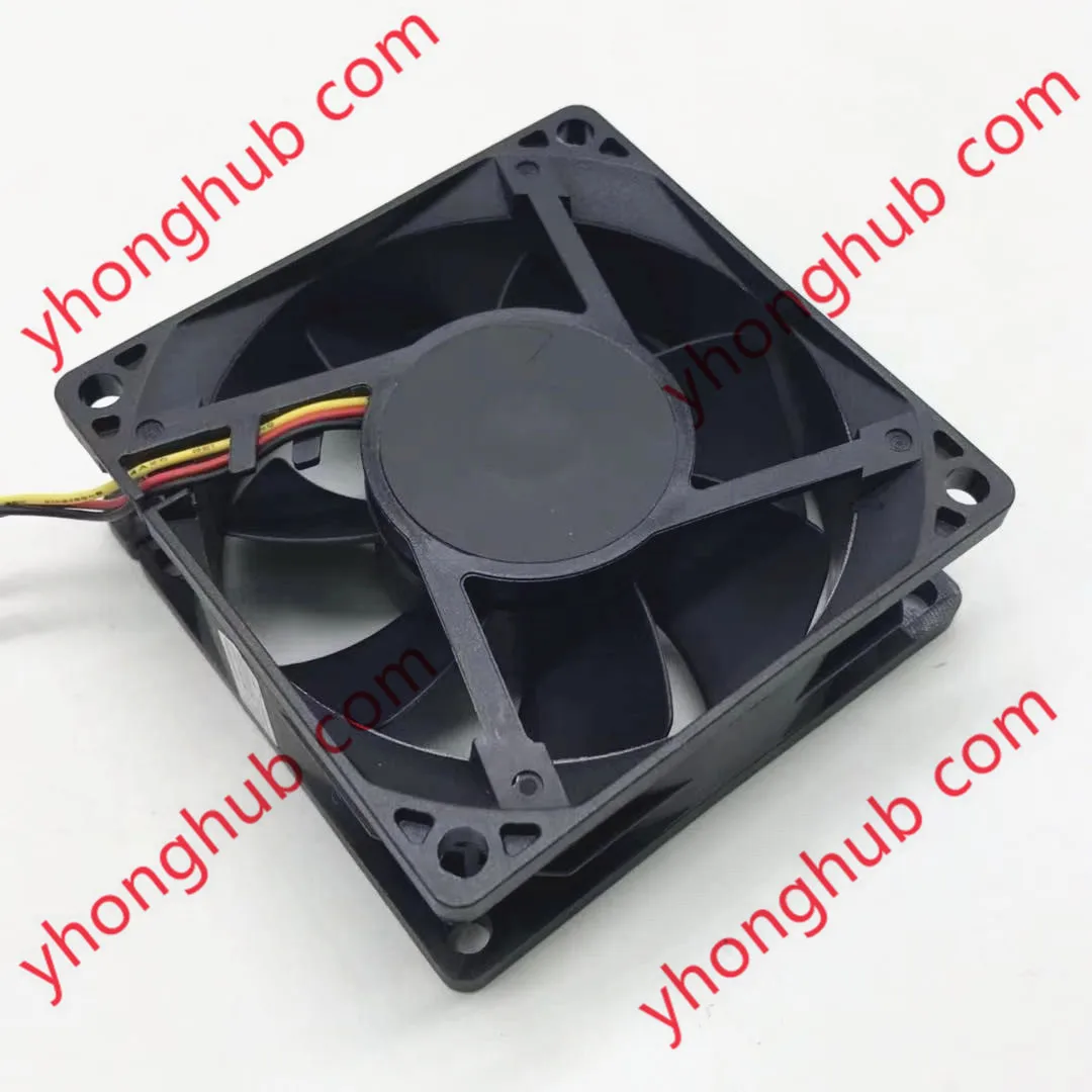 

3-проводной Вентилятор охлаждения сервера ADDA AD07012DB257300 DC 12 В 0,30 А 70x70x25 мм