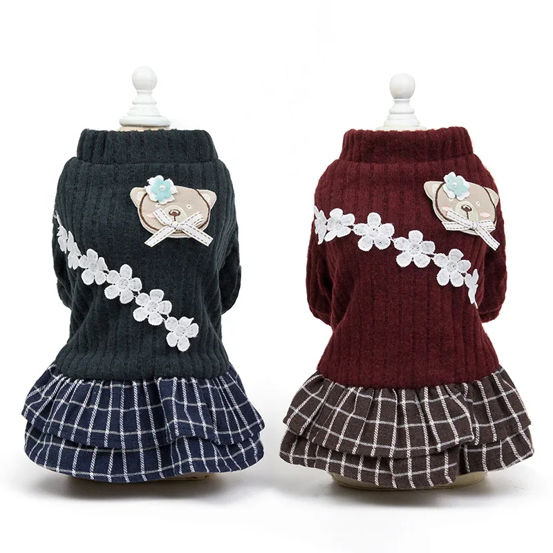 

Autumn and Winter Red Green Colors Pet Clothes Two Legs Dresses for Dogs with Flower Cotton Padded Dress for Small Dog Clothes