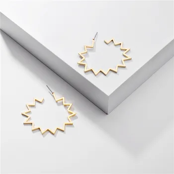 

wing yuk tak Fashion Women Hoop Earrings Big Sun Burst Zig Zag Smooth Circle Earrings