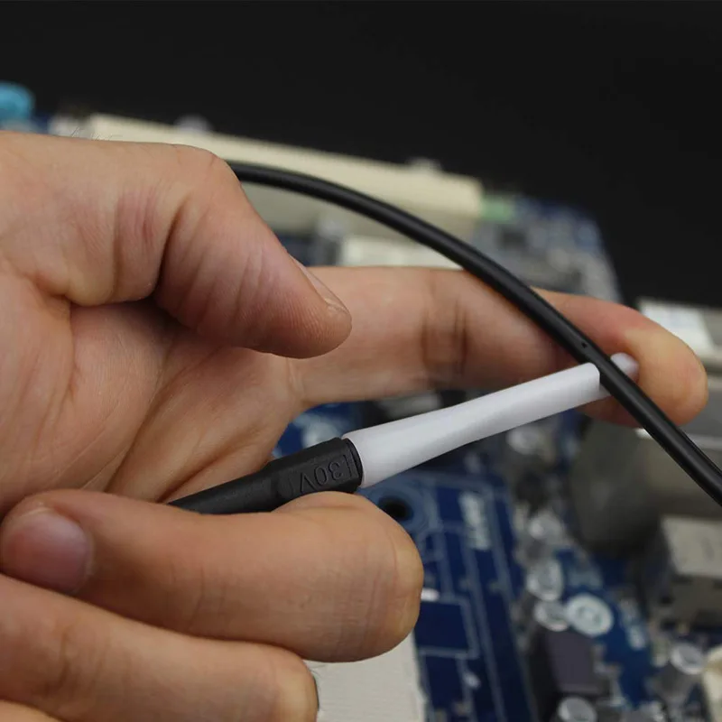 10662712617_711445826