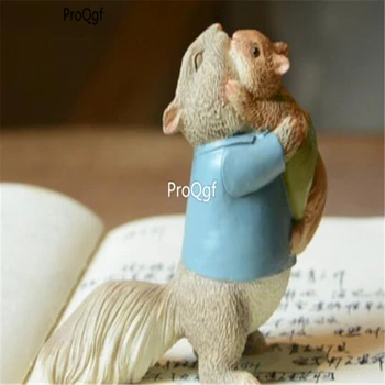 

ProQgf 1Pcs A Set brave yours squirrel Statue yongbaoni