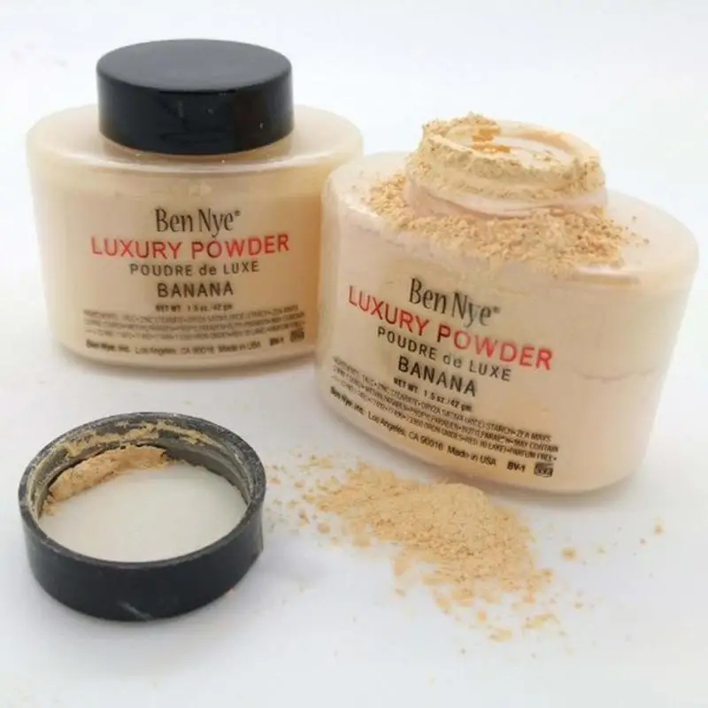 

1PC Women Makeup Loose Banana Powder Bottle Authentic Luxury For Face Foundation Makeup Highlighter