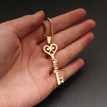 

DIY Custom Key Stainless Steel English Lettered Name Necklace Lock Holiday Gift