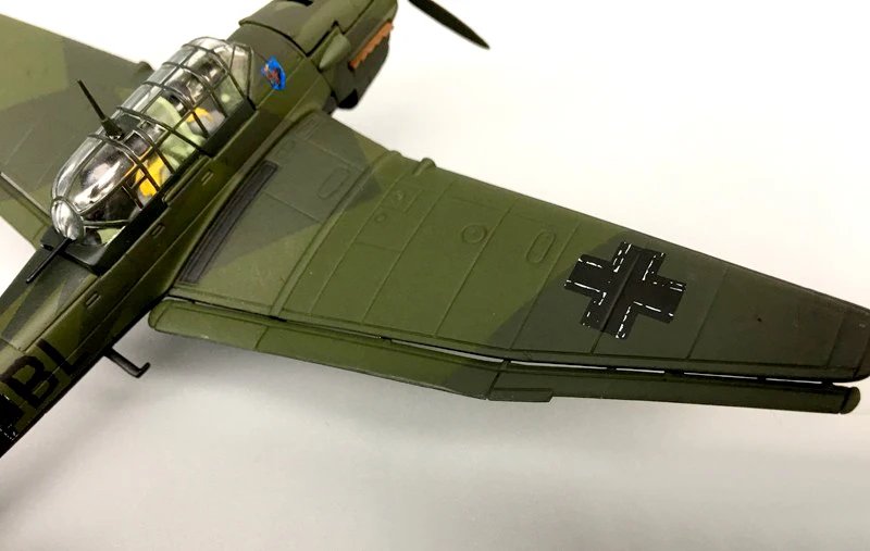 Fine 1/72 НЕМЕЦКИЙ JU87B-2 Stuk dive bomber a32518 Коллекционная модель сплава
