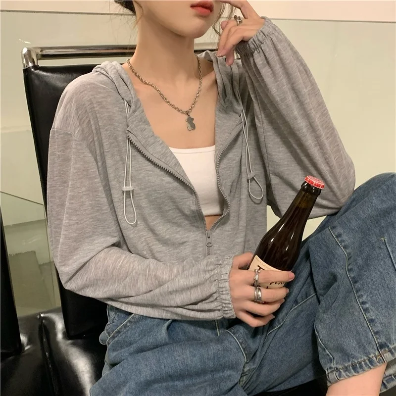 Осенний тонкий кардиган с капюшоном свитер маленькое пальто женский короткий