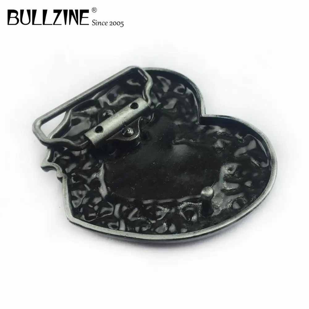 Пряжка ремня Bullzine в форме сердца с красной эмалью и оловянной отделкой|belt buckle|heart