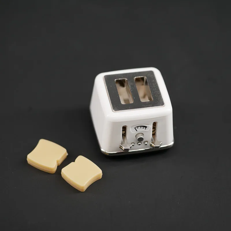

1:12 doll house Mini bread machine simulation scene accessories for 1/12 BJD dolls accessories size 2*2*1.8cm