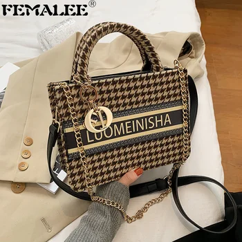 

Elegant Tweed Houndstooth Flap Bag Designer Metallic Letter Contrast Color Handbag Luxury Women Fall Bucket Chain Crossbody Bags