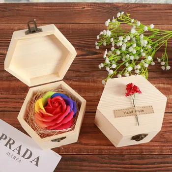 

1PC Toy Artificial Flower Rainbow Colorful Flower Petal Bath Body Soap Wooden Heart Shaped Box Party Valentines Day Gift