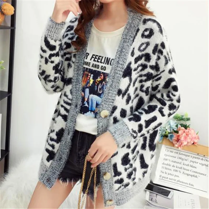 New Korean version fresh loose show thin long sleeve cardigan sweater coat spot V-neck knitwear woman New Korean version fresh loose show thin long sleeve cardigan sweater coat spot V-neck knitwear woman