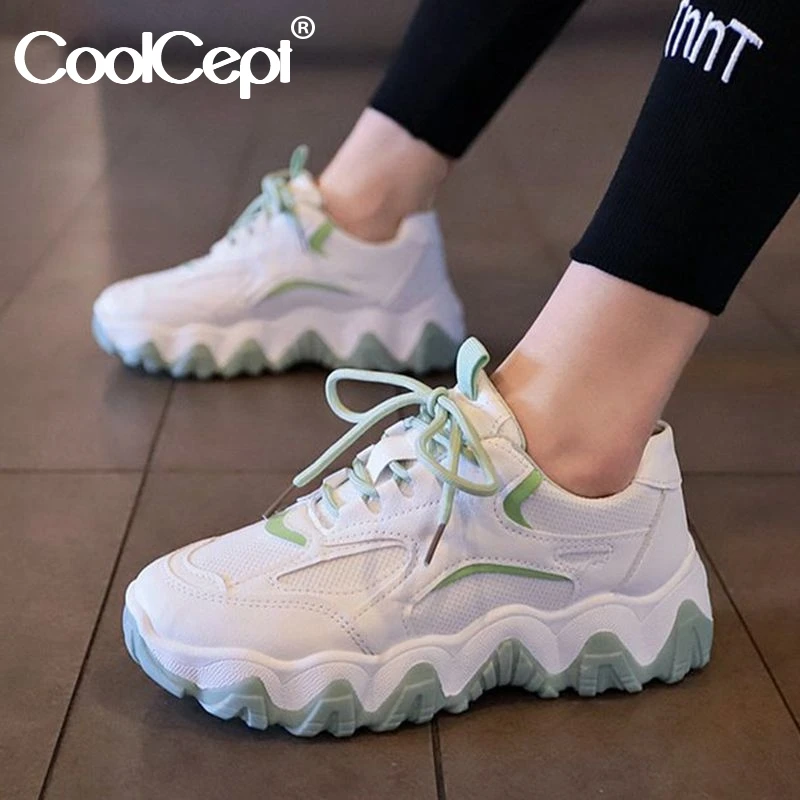 Женские кроссовки с круглым носком CoolCept весенние на шнуровке массивная