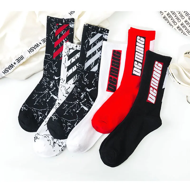 Harajuku Men's Sock ship hop Cool Funny Skate Socks New Fashion personality lightning letter Casual Men Long Crew Cotton socks