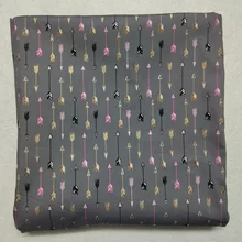 50x110 см серый, розовый, черный, золотой штамповки стрелы напечатаны хлопок Поплин Ткань стрелка лоскутное одеяние стеганая одежда домашний декор