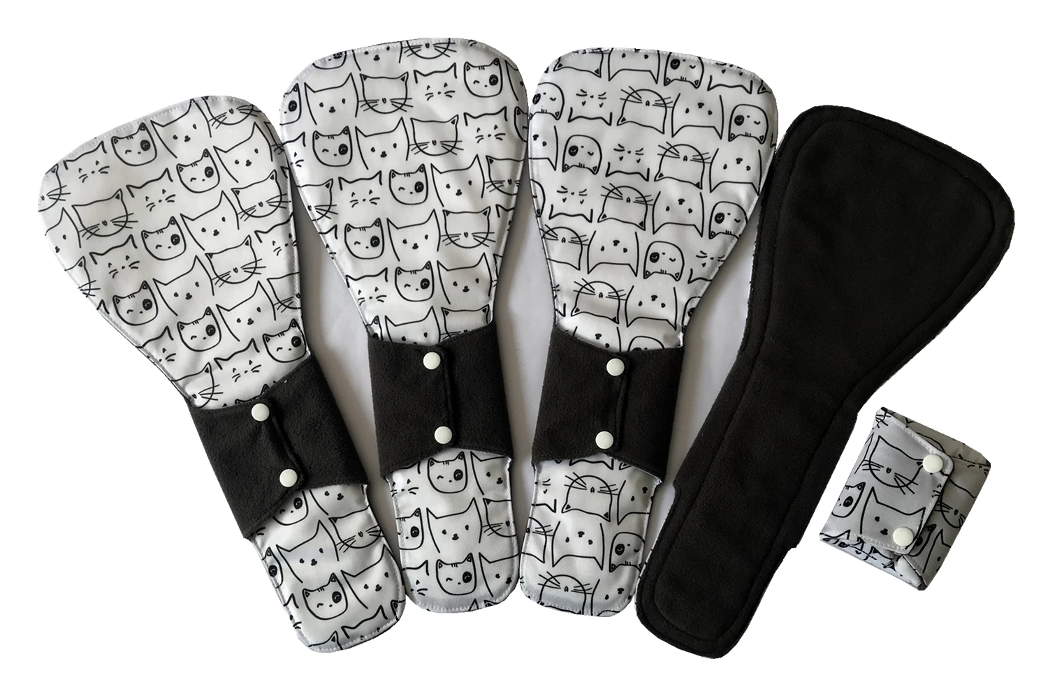 JUTESK's 5 pieces 41cm / 16inch Ultra-deep sleep Night Charcoal Bamboo Mama Cloth/ Menstrual Pads/ Reusable Sanitary Pads
