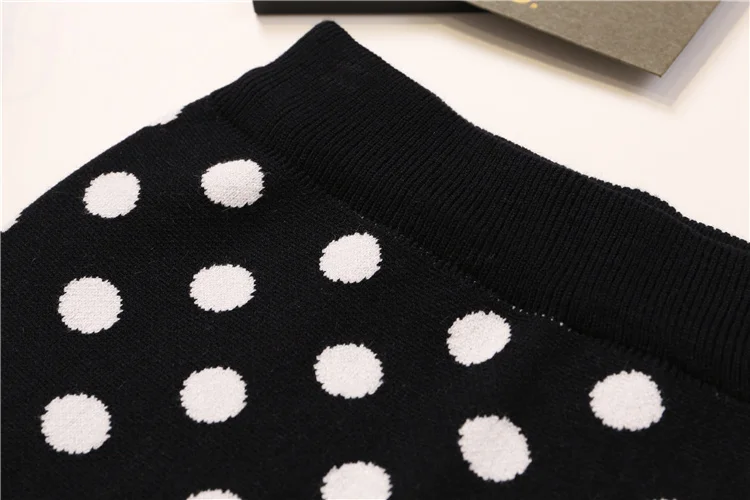 Knitted Women skirt Korean version New wave point High Waist Skinny Skirt open fork bag Skirt Female Casual Winter Skirt