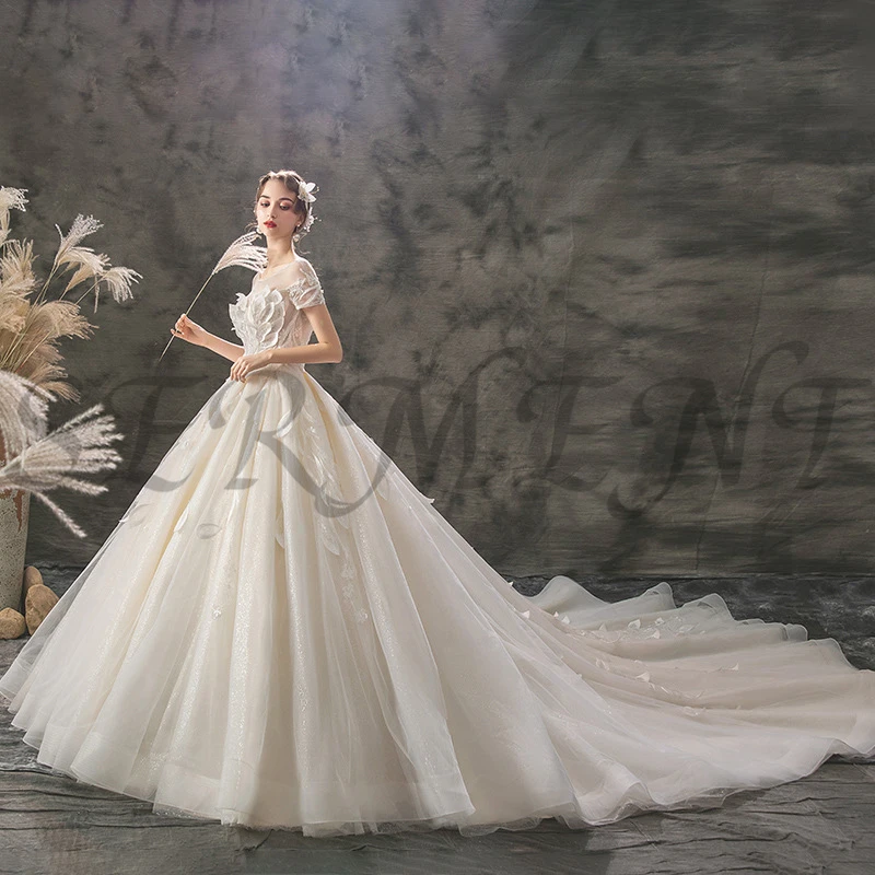 

OLLYMURS Luxury Noble Wedding Dress Cathedral Empire Ruffles Pattern Back Lace Up Hand-made Flowers Design Free Custom Made