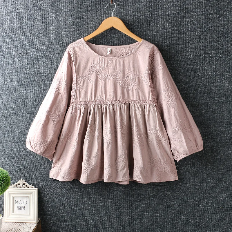 

Japan Mori Girl O-neck High Waist Embroidered Cotton Doll Shirt Lantern Sleeve Shirt Women Autumn Blouse Pullover Shirt Top Coat