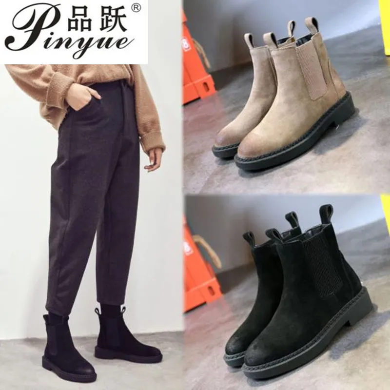 

Genuine Leather Women Chelsea Boots Brand Winter Warm Short Ankle Boots Plus Size Platform Single Flats Martin Shoes Woman
