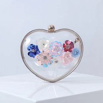 

2019 new acrylic heart-shaped clutch bag handmade flower dinner bag transparent Messenger bag