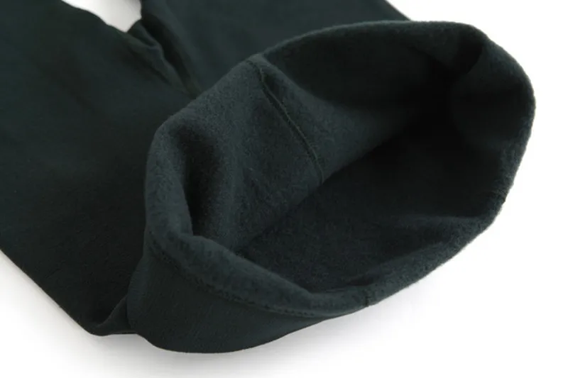 2468139388_1538335975