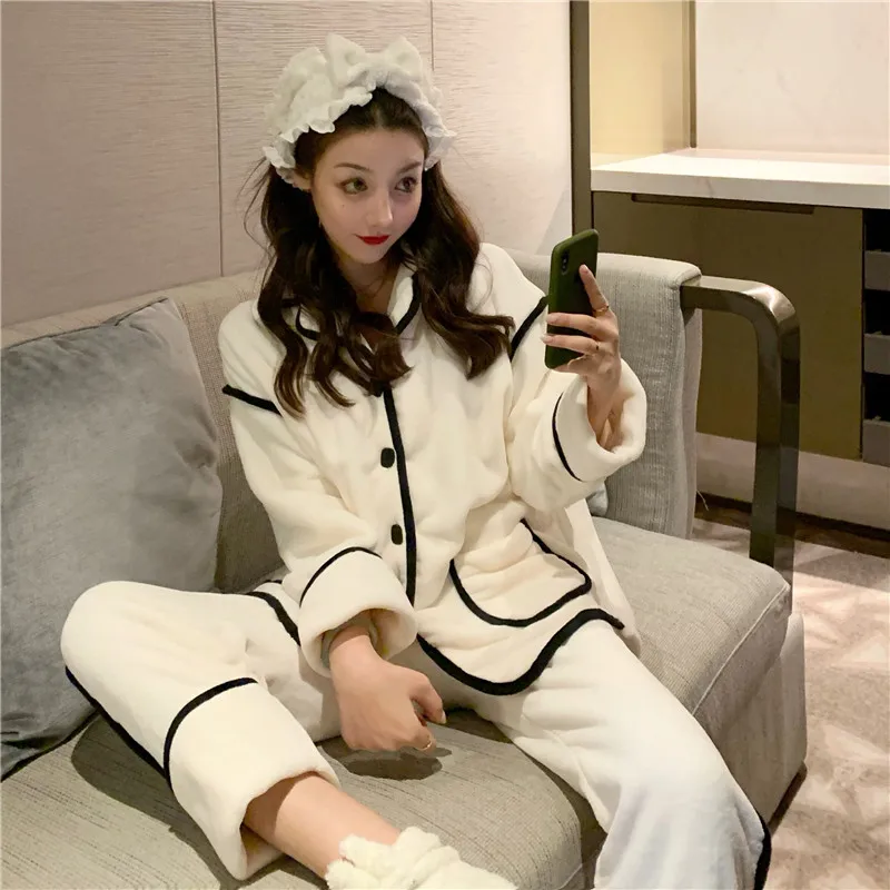 

Women Winter Sweet Embroidery Double Plush Coral Velvet Pajamas Set Trousers Flannel Pajamas Suit Casual Plus Size Homewear