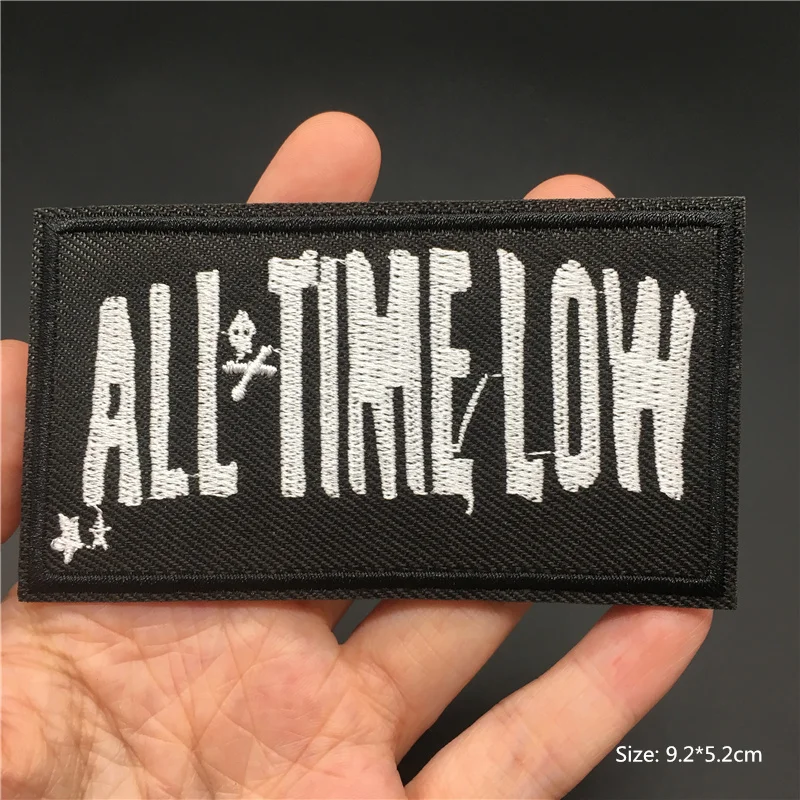 Band Rock Embroidered Patches on Clothes DIY Appliques Stripes Iron on Patches for Clothing Sewing Badges PUNK METAL MUSIC 