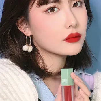 

HOLD LIVE Women Fashion Liquid Matte Lipstick Velvet Moisturizer Lip Natural Makeup Waterproof Velvet Matte Glaze Lipgloss G0V8