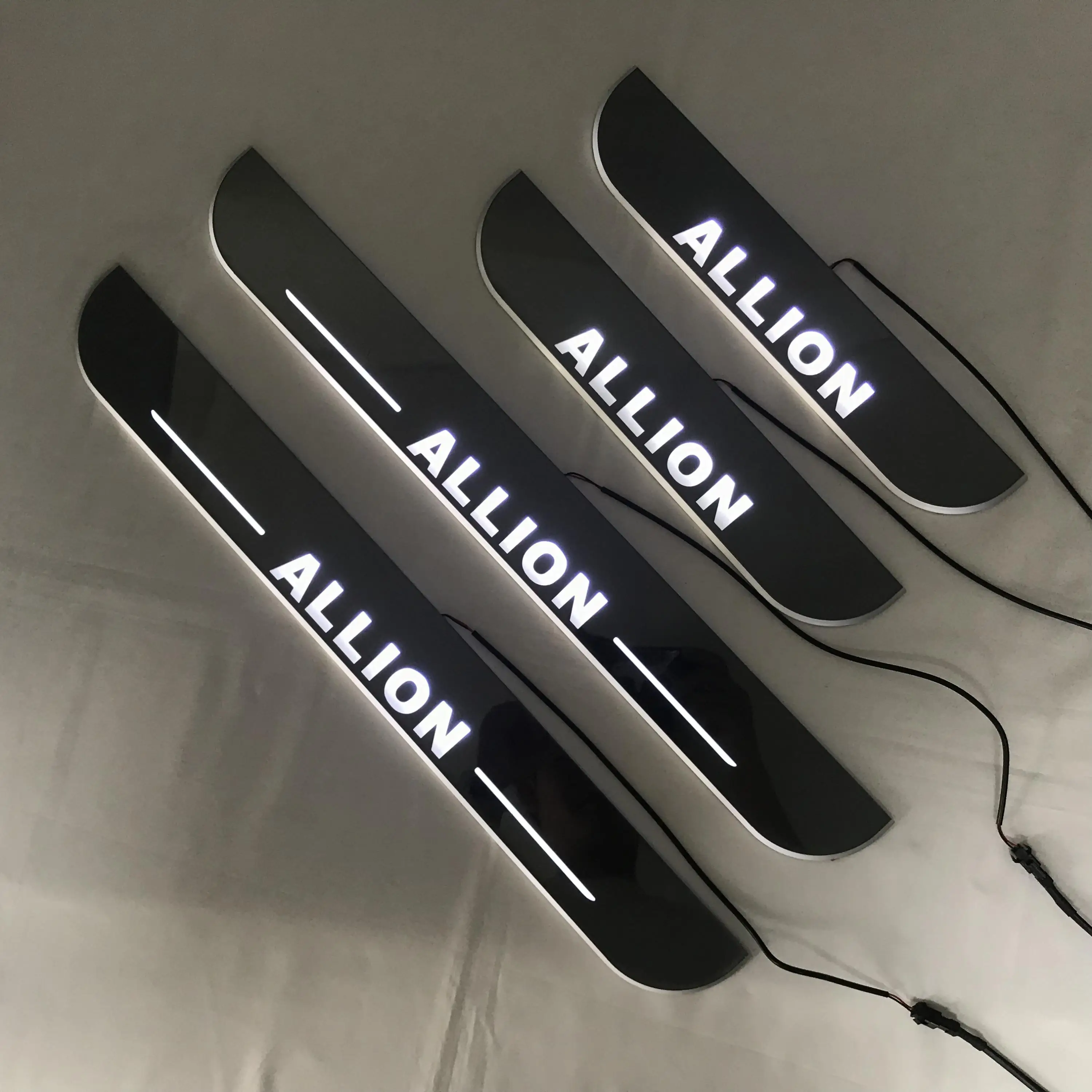Osmrk led перемещение двери Накладка для Toyota allion динамический дверной порог пластина