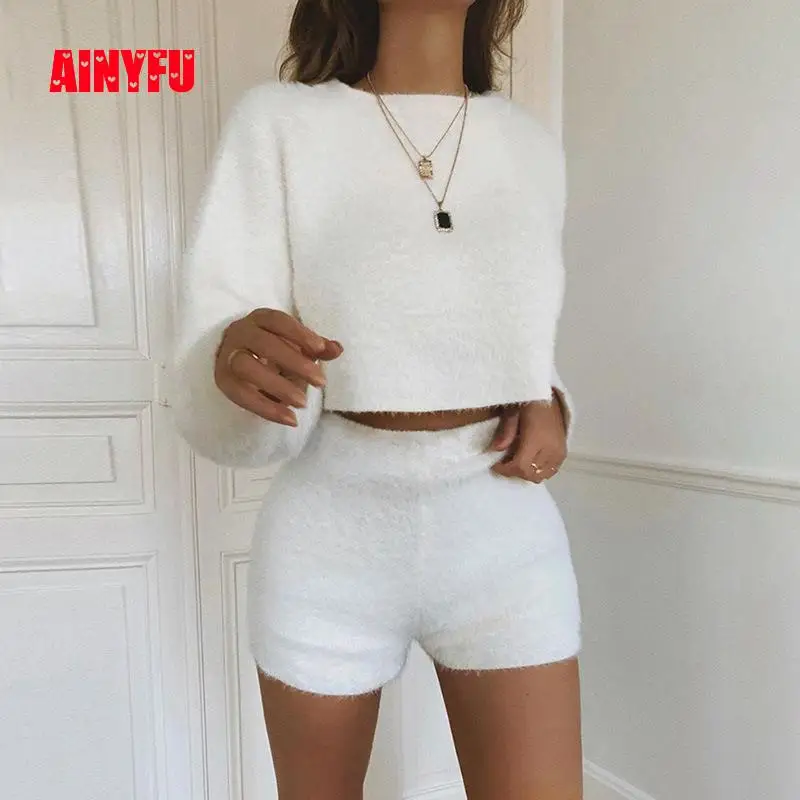 Herfst Vrouwen Tweedelige Set Lange Mouw Fleece Crop Top En Korte Broek Dames Bodycon Shorts Streetwear Warme Trui Trainingspak Herfst Vrouwen Tweedelige Set Lange Mouw Fleece Crop Top En Korte Broek Dames Bodycon Shorts Streetwear Warme Trui Trainingspak