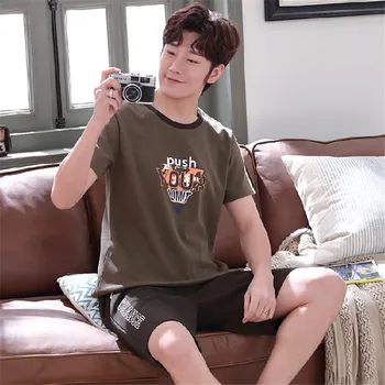 

2020 spring and autumn comfortable men's cotton casual O-neck men's large size M-3XL thin short-sleeved pants home service