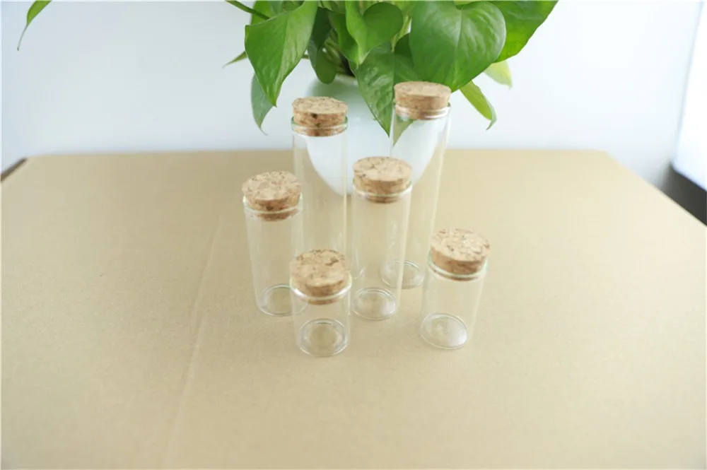 24pcsLot Tiny Cork In Vitro Thick Glass Bottles Wishing Bottle Glass Cork Stopper Jars Storage Souvenir Container (2)
