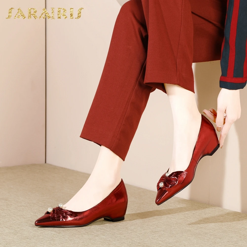 

Sarairis New Fashion 2020 Genuine Leather Pointed Toe Concise Shoes Woman Pumps Strange Style Slip-On Pearl Casual Pumps Women