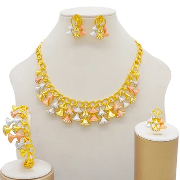 

2020 Exquisite Dubai Women's Jewelry Set Crystal Necklace Earrings Ring Bracelet Trendy Nigerian Wedding Jewelry Popular