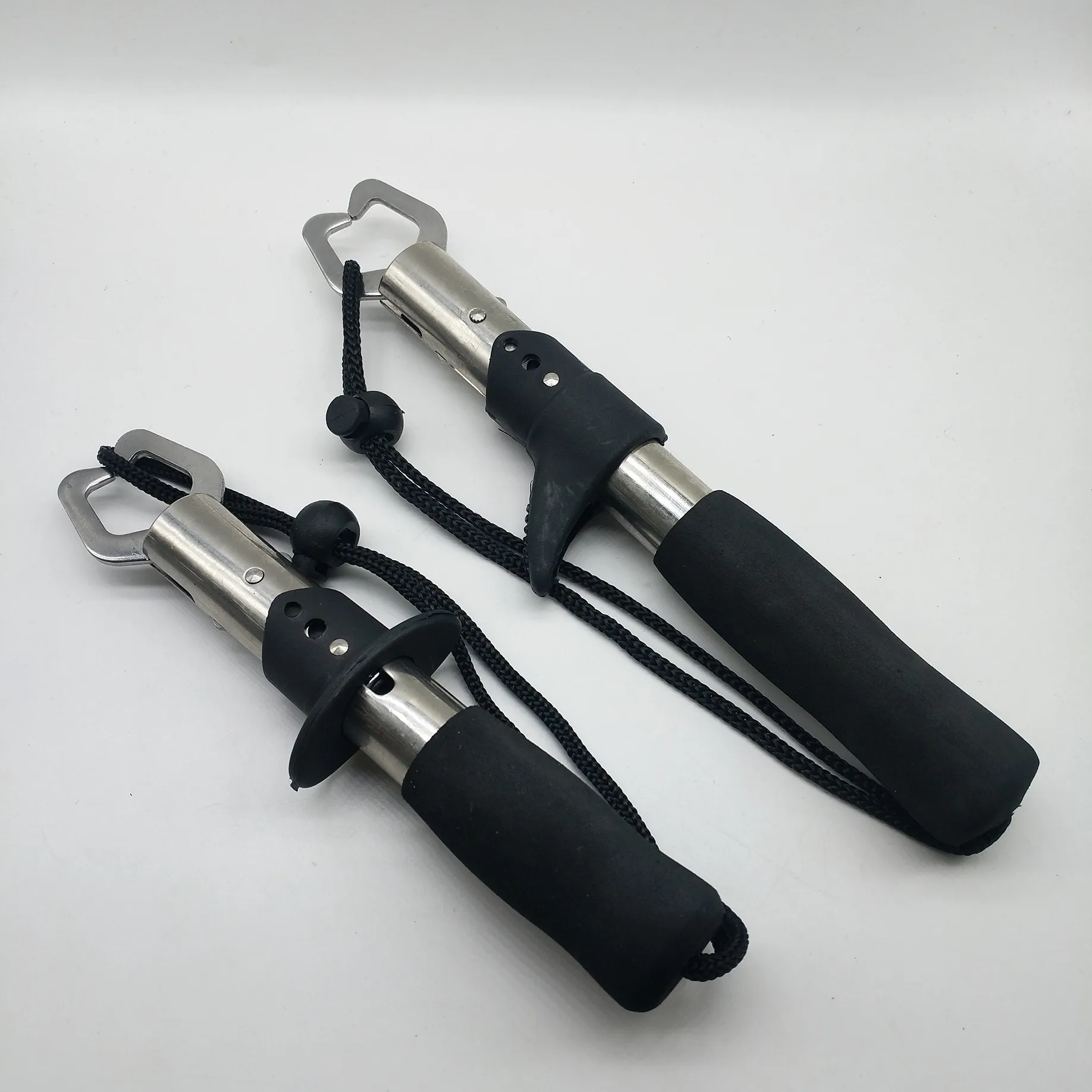 

Stainless Steel Straight Handle Pikestaff Fish Grip Fishing Clamp Multi-functional Fish Folder Fish Catching Device Take yu qian