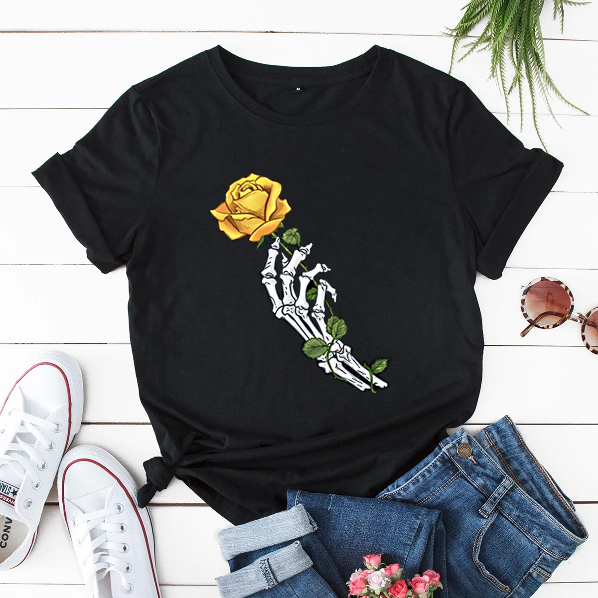 

Yellow roses Letter Print Women T Shirt Short Sleeve O Neck Loose Women Tshirt Ladies Fashion Tee Shirt Tops Camisetas Mujer