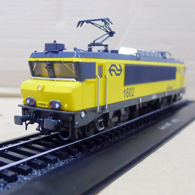 ho scale vintage vehicles