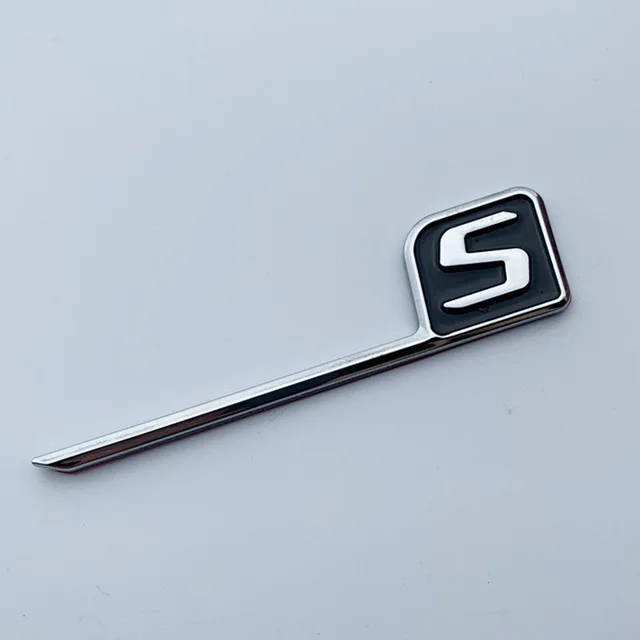chrome edge long S Глянцевый черный, красный, серебристый значок S для Mercedes Benz AMG SAMG E63S C63S GLC63S GLE63S эмблема автомобиля Стайлинг багажника переустановка стикер - Цвет: chrome edge long S