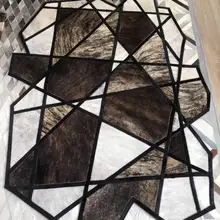 Индивидуальные коричневые и серые белые смешанные воловья натуральная Лоскутная корова меховые коврики и ковры с натуральной кожей