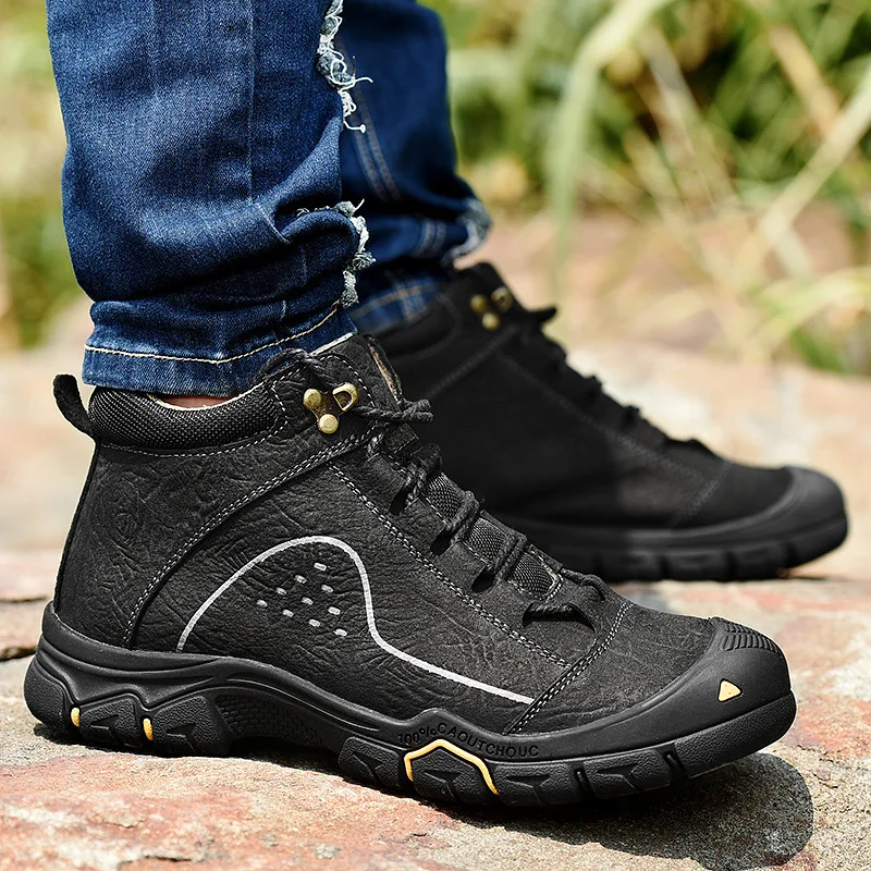 

2020 Male Toe Layer Cowhide Outdoors Climbing Shoes Wear-resisting High Help Ventilation Motion Comfortable Sneakers